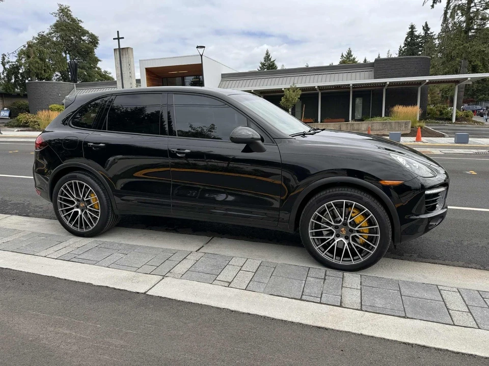 2013 Porsche 958 Cayenne Turbo - Image 2 of 19