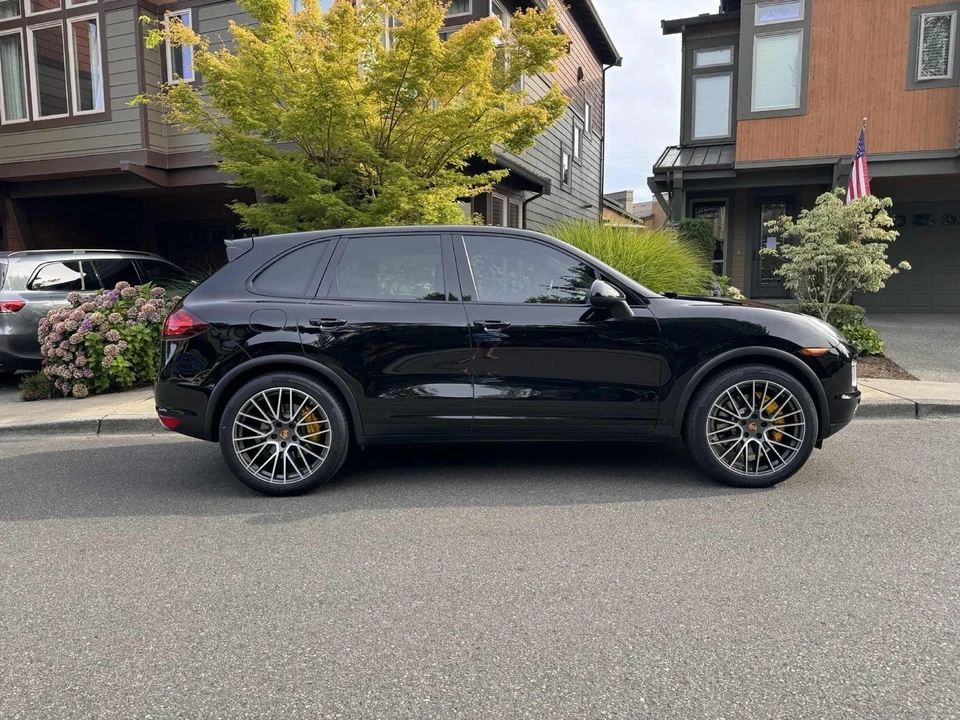 2013 Porsche 958 Cayenne Turbo - Image 3 of 19