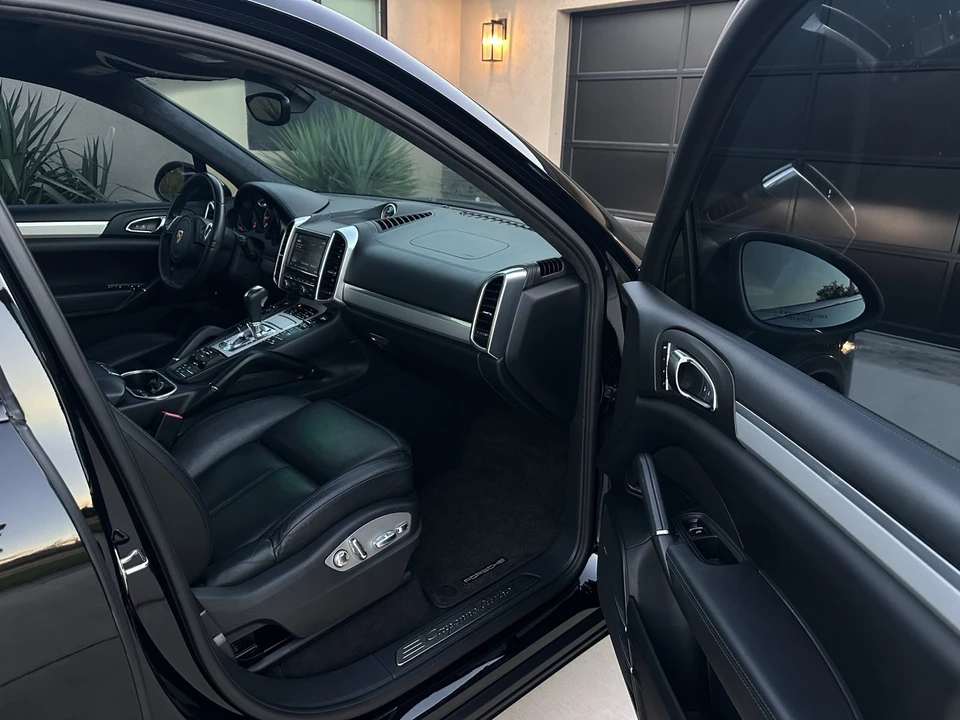 2013 Porsche 958 Cayenne Turbo - Image 20 of 23