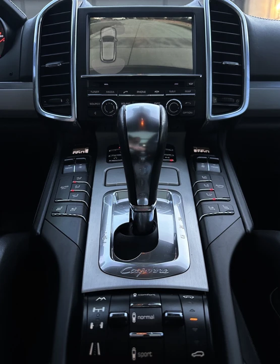 2013 Porsche 958 Cayenne Turbo - Image 16 of 23