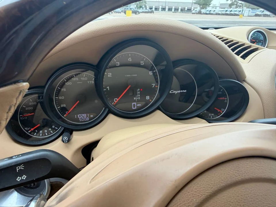 2013 Porsche 958 Cayenne - Image 8 of 23