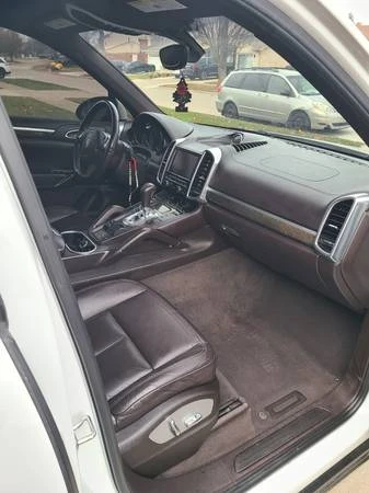2013 Porsche 958 Cayenne - Image 6 of 11