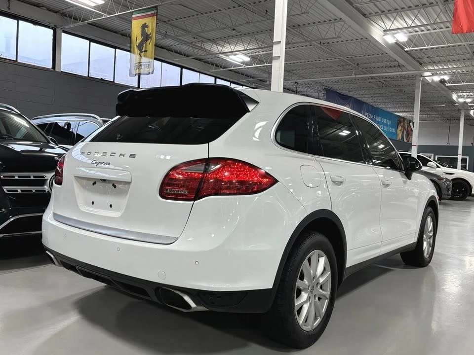2013 Porsche 958 Cayenne - Image 2 of 19