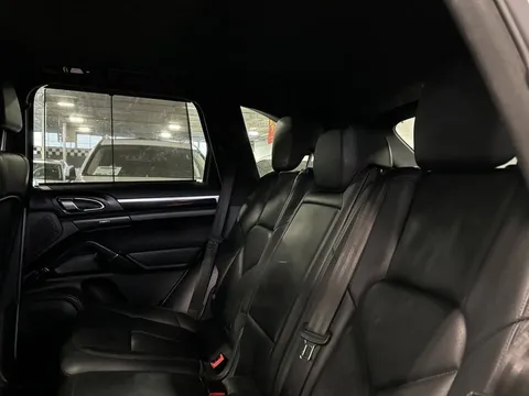 2013 Porsche 958 Cayenne - Image 4 of 19