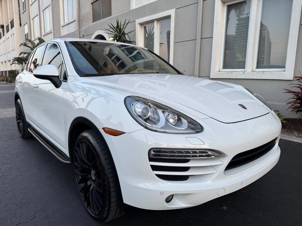 2013 Porsche 958 Cayenne - Image 11 of 21