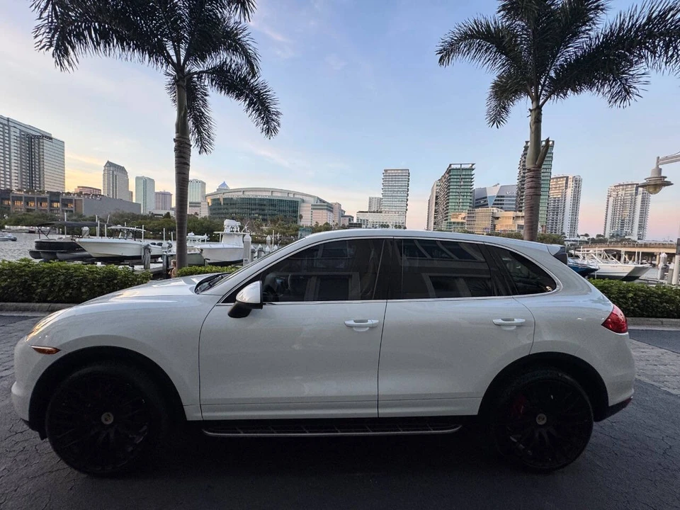 2013 Porsche 958 Cayenne - Image 3 of 21