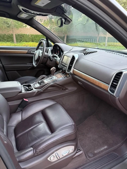 2013 Porsche 958 Cayenne - Image 11 of 19
