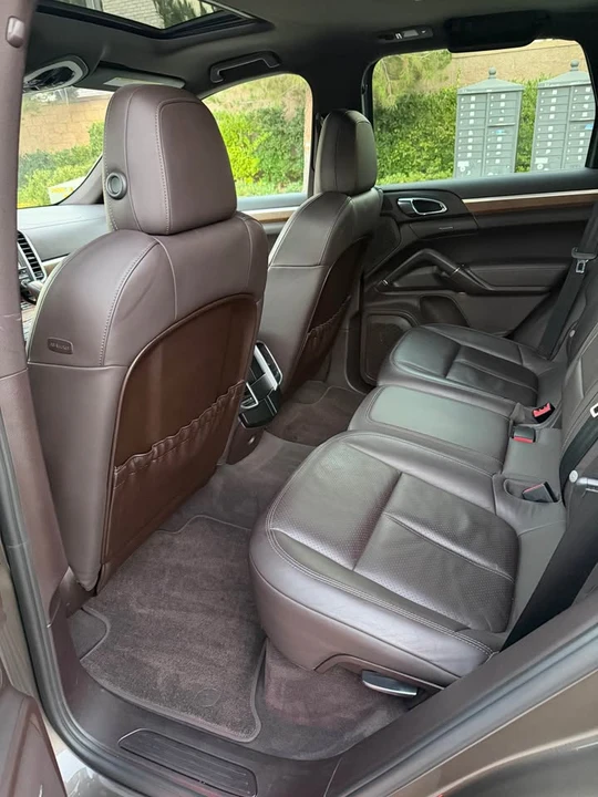 2013 Porsche 958 Cayenne - Image 10 of 19