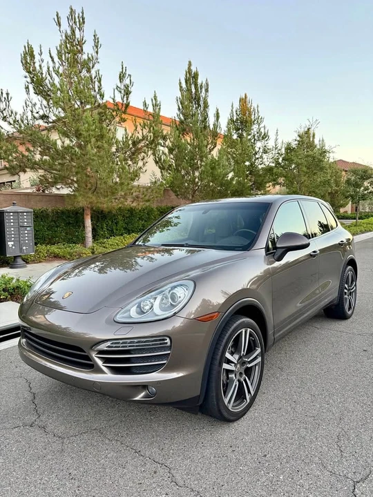 2013 Porsche 958 Cayenne - Image 1 of 19