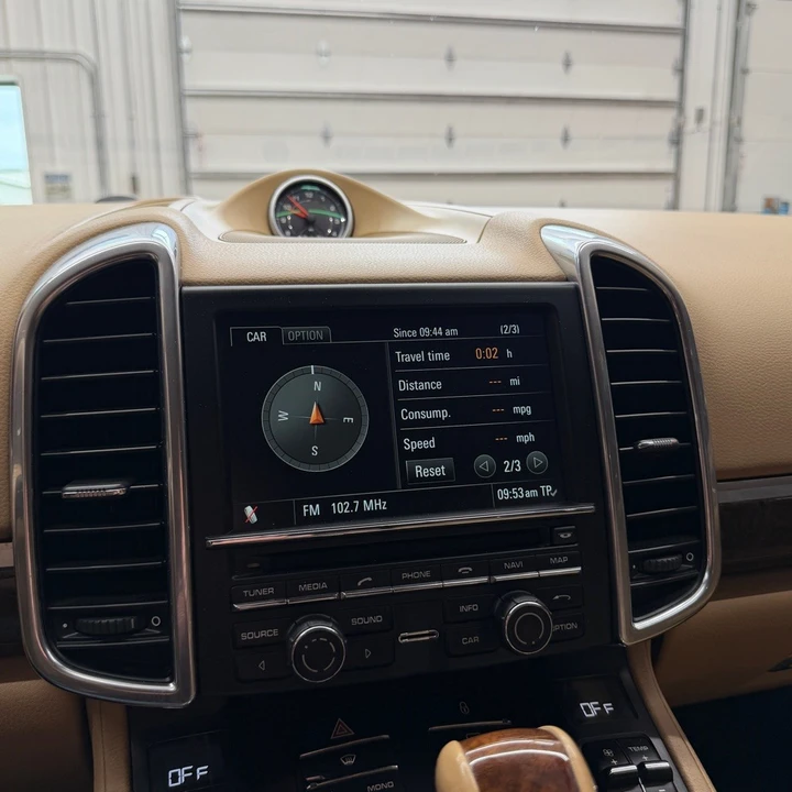 2013 Porsche 958 Cayenne - Image 11 of 25