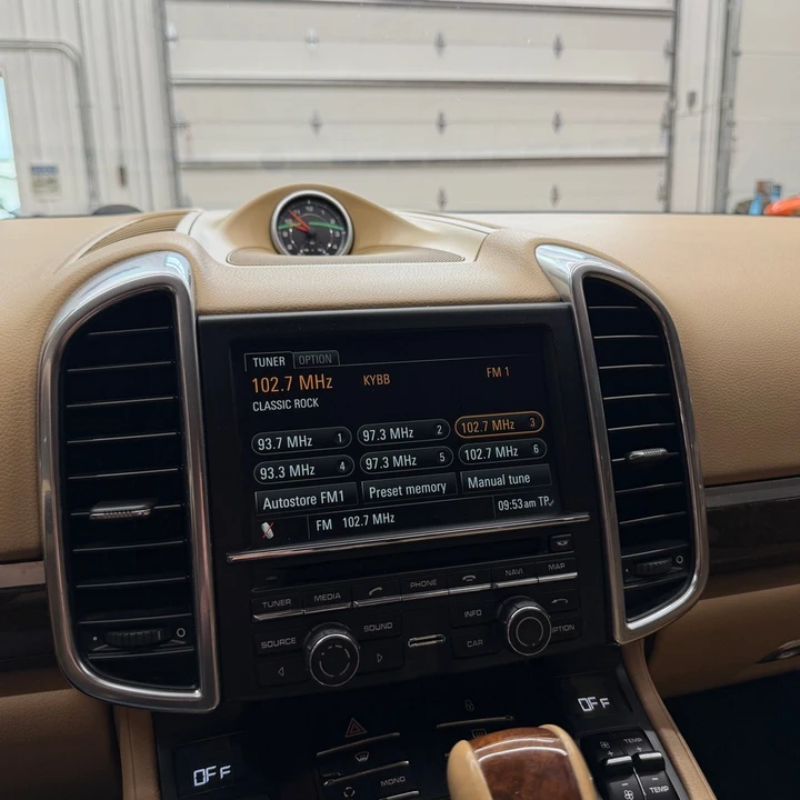 2013 Porsche 958 Cayenne - Image 14 of 25