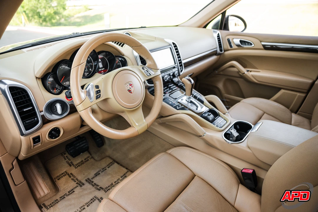 2013 Porsche 958 Cayenne - Image 2 of 31