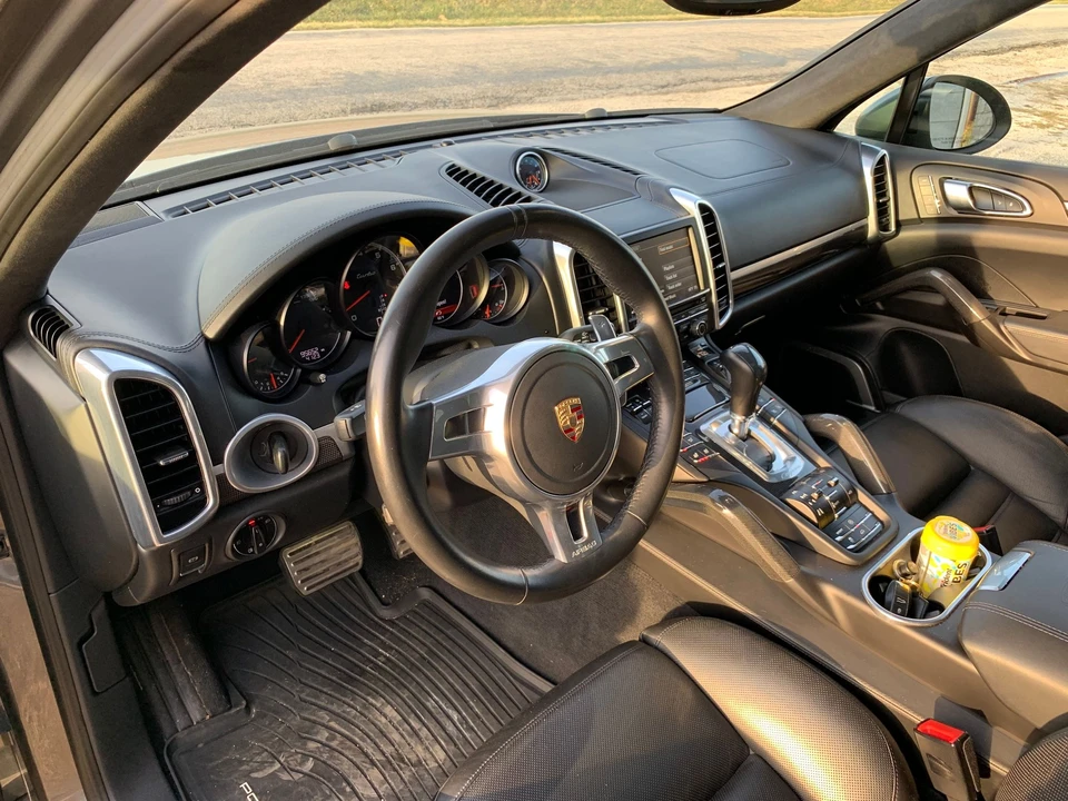 2013 Porsche 958 Cayenne Turbo - Image 7 of 10