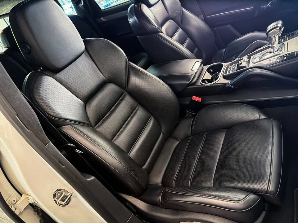 2013 Porsche 958 Cayenne Turbo - Image 28 of 31