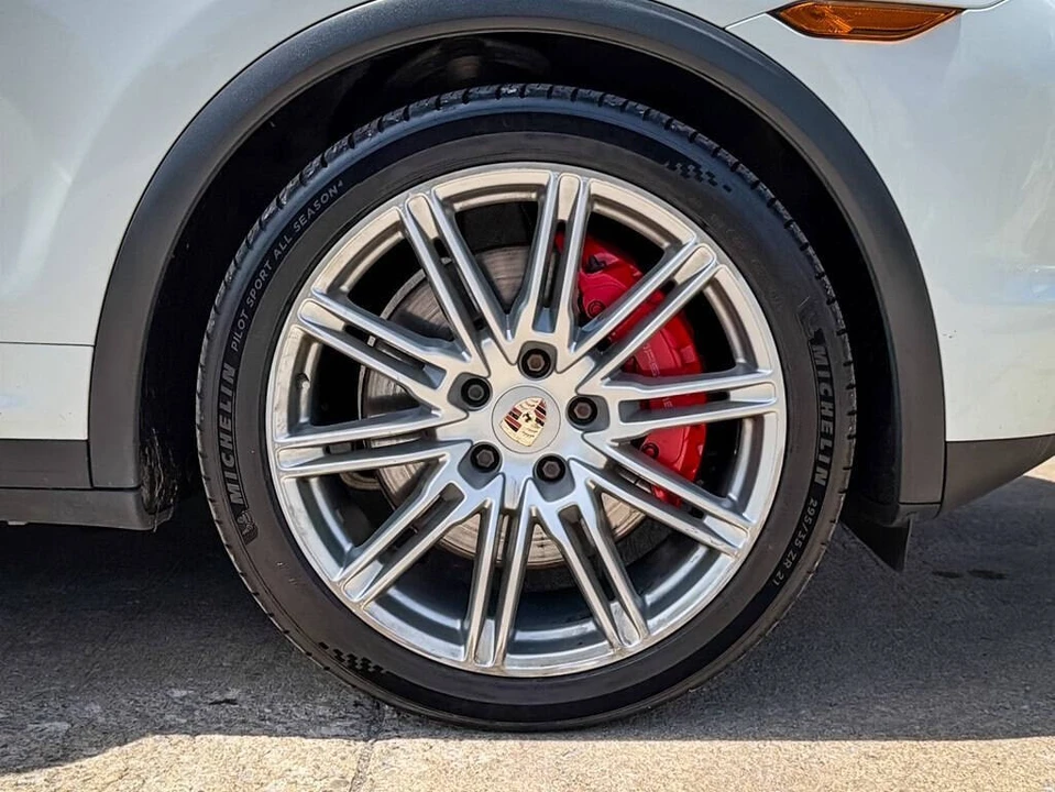 2013 Porsche 958 Cayenne Turbo - Image 13 of 31