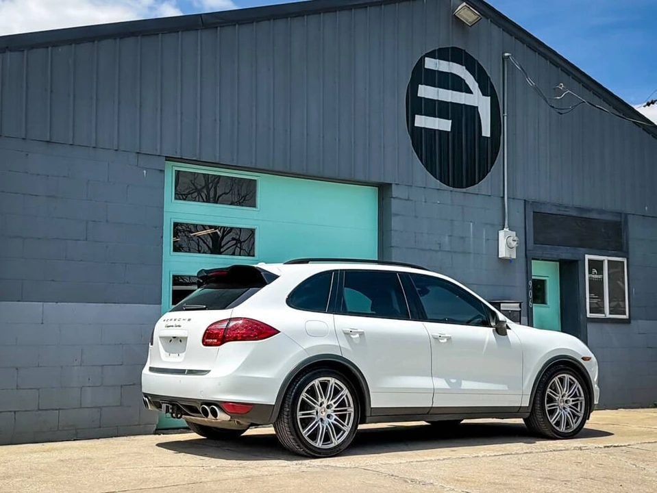 2013 Porsche 958 Cayenne Turbo - Image 9 of 31
