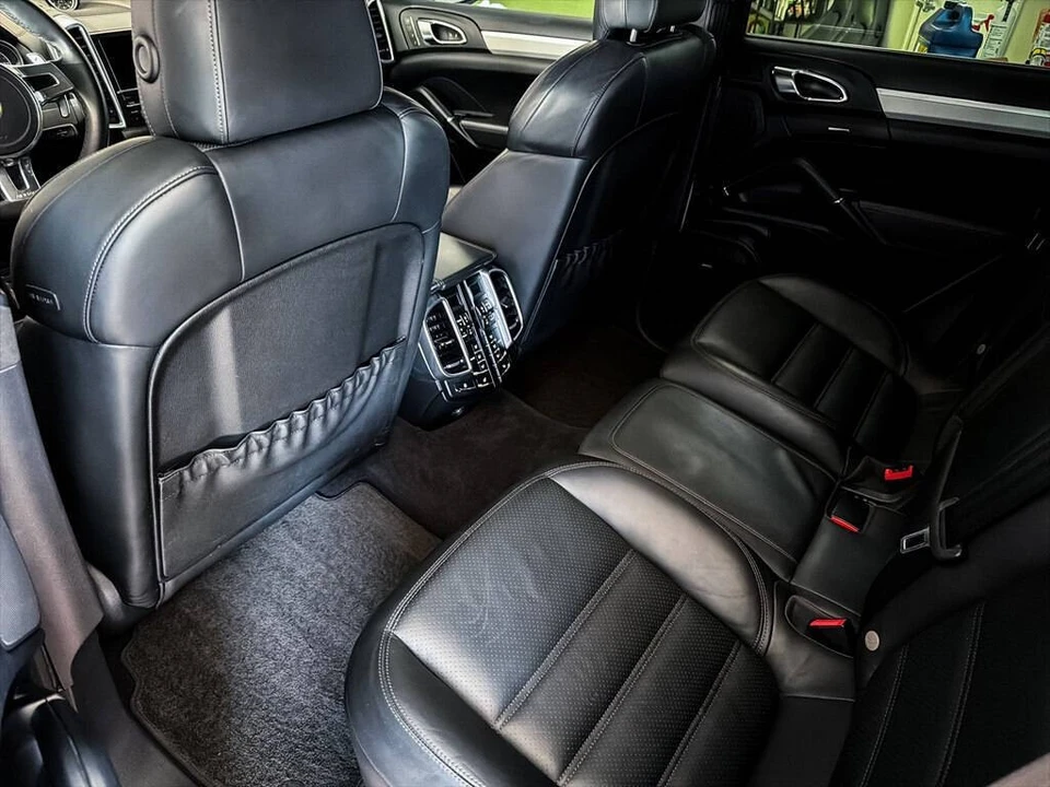 2013 Porsche - Image 20 of 31