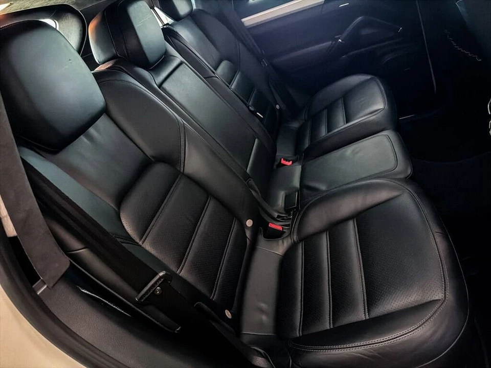 2013 Porsche 958 Cayenne Turbo - Image 25 of 31