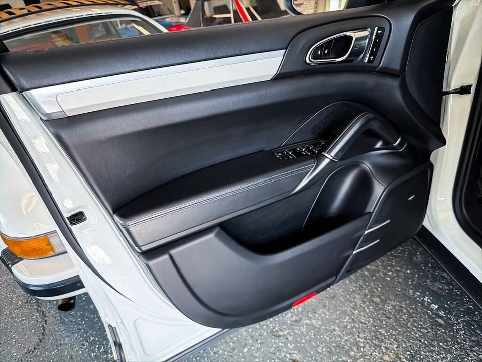 2013 Porsche 958 Cayenne Turbo - Image 17 of 31