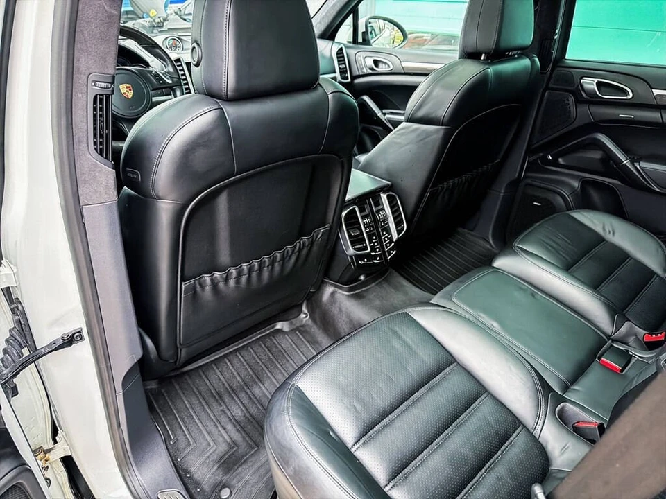 2013 Porsche 958 Cayenne Turbo - Image 20 of 21