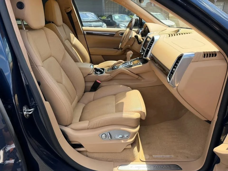 2013 Porsche 958 Cayenne Turbo - Image 9 of 20