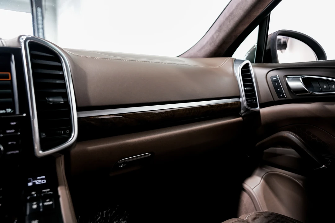 2013 Porsche 958 Cayenne Turbo - Image 17 of 31