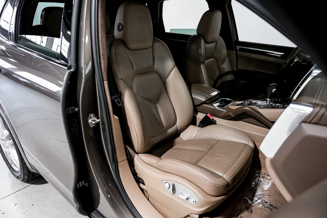 2013 Porsche 958 Cayenne Turbo - Image 27 of 31