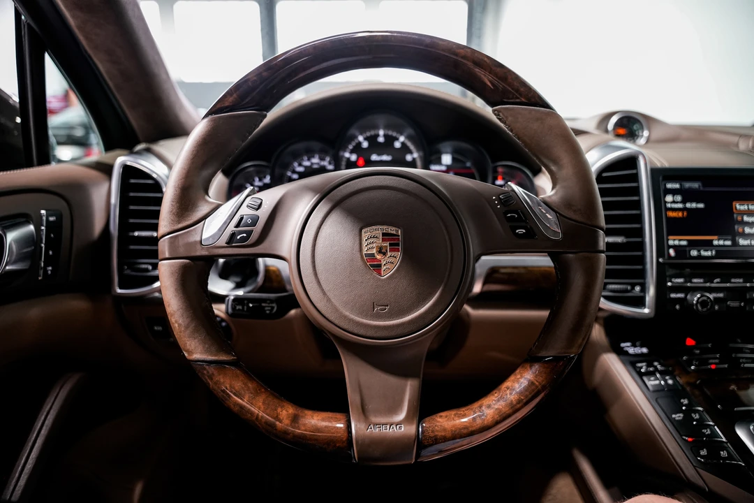 2013 Porsche 958 Cayenne Turbo - Image 10 of 31