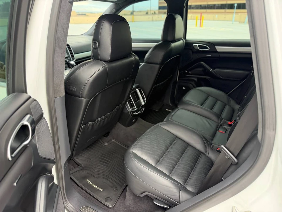 2013 Porsche 958 Cayenne Turbo - Image 7 of 14