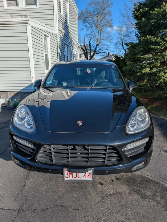 2013 Porsche 958 Cayenne Turbo - Image 2 of 19