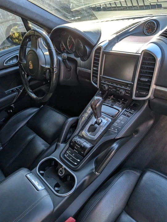 2013 Porsche 958 Cayenne Turbo - Image 8 of 19