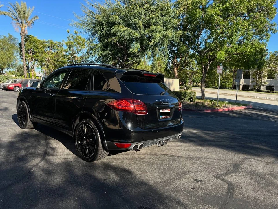 2013 Porsche 958 Cayenne Turbo - Image 7 of 16
