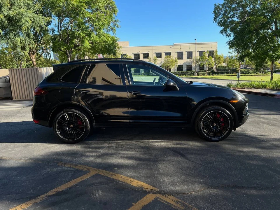 2013 Porsche 958 Cayenne Turbo - Image 5 of 16