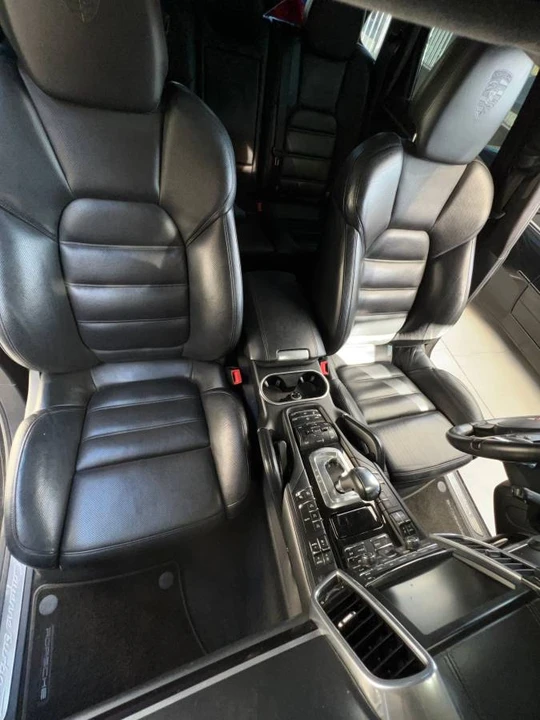 2013 Porsche 958 Cayenne Turbo - Image 12 of 15