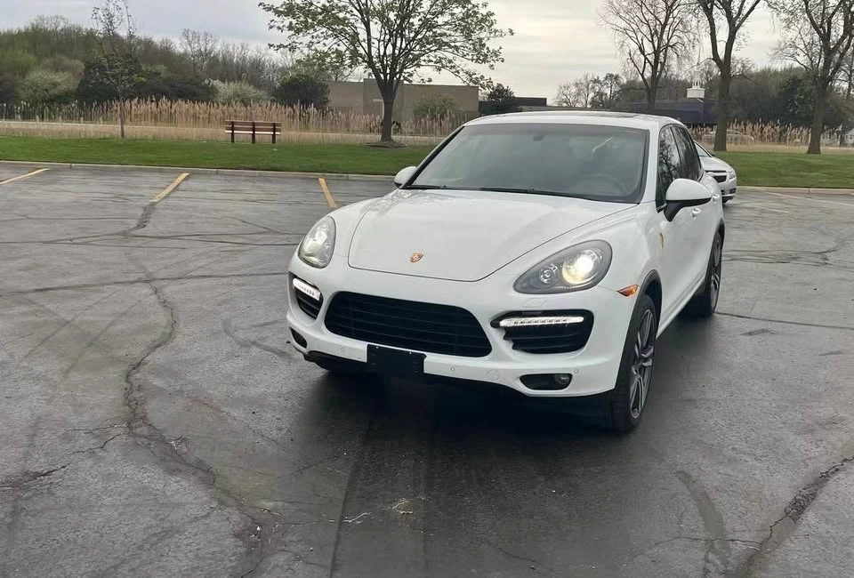 2013 Porsche 958 Cayenne Turbo - Image 3 of 9