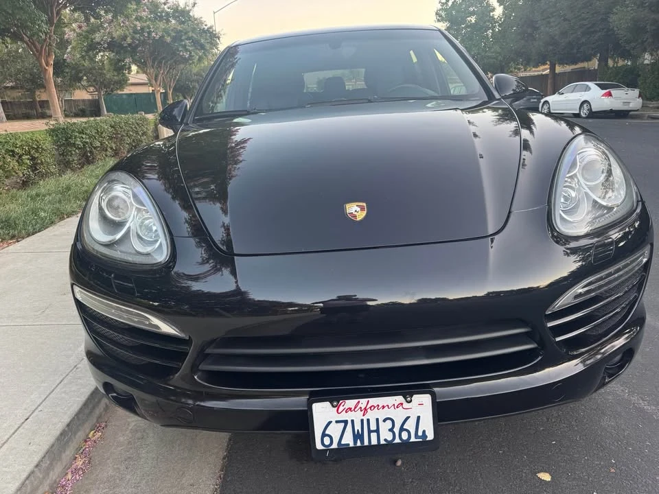 2013 Porsche 958 Cayenne Turbo - Image 2 of 12
