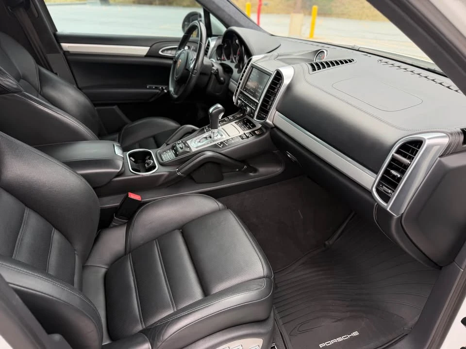 2013 Porsche 958 Cayenne Turbo - Image 9 of 14