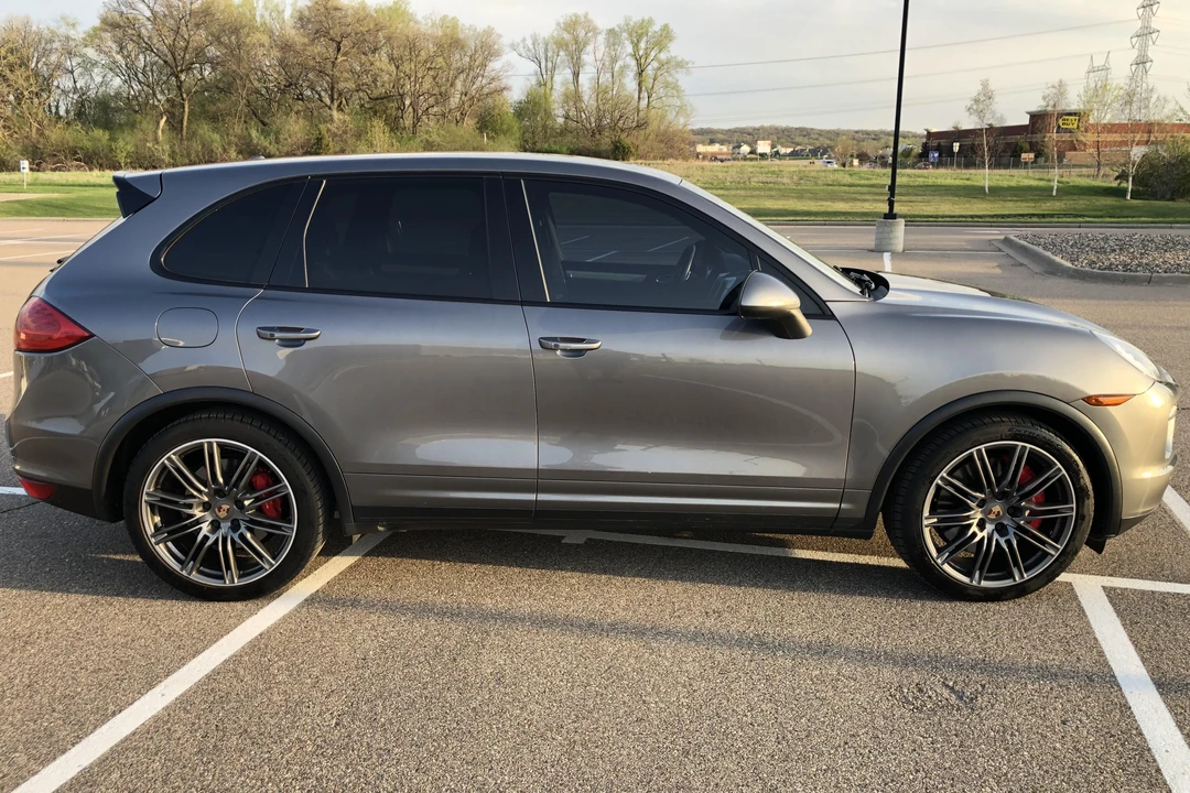 2013 Porsche 958 Cayenne Turbo - Image 10 of 11