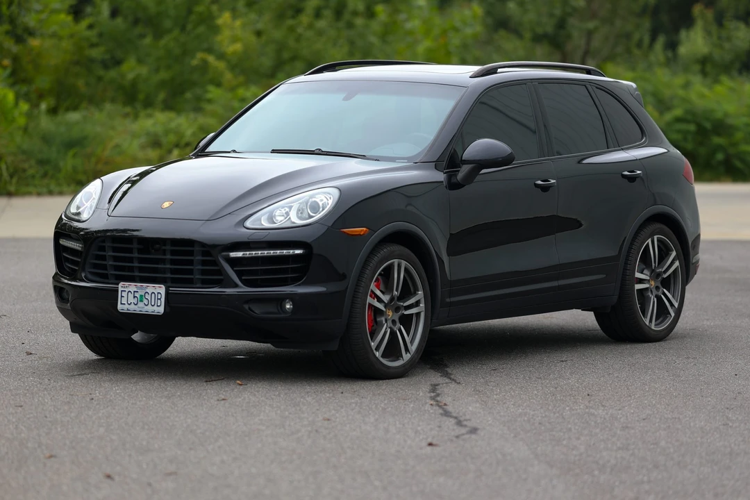 2013 Porsche 958 Cayenne Turbo - Image 2 of 31
