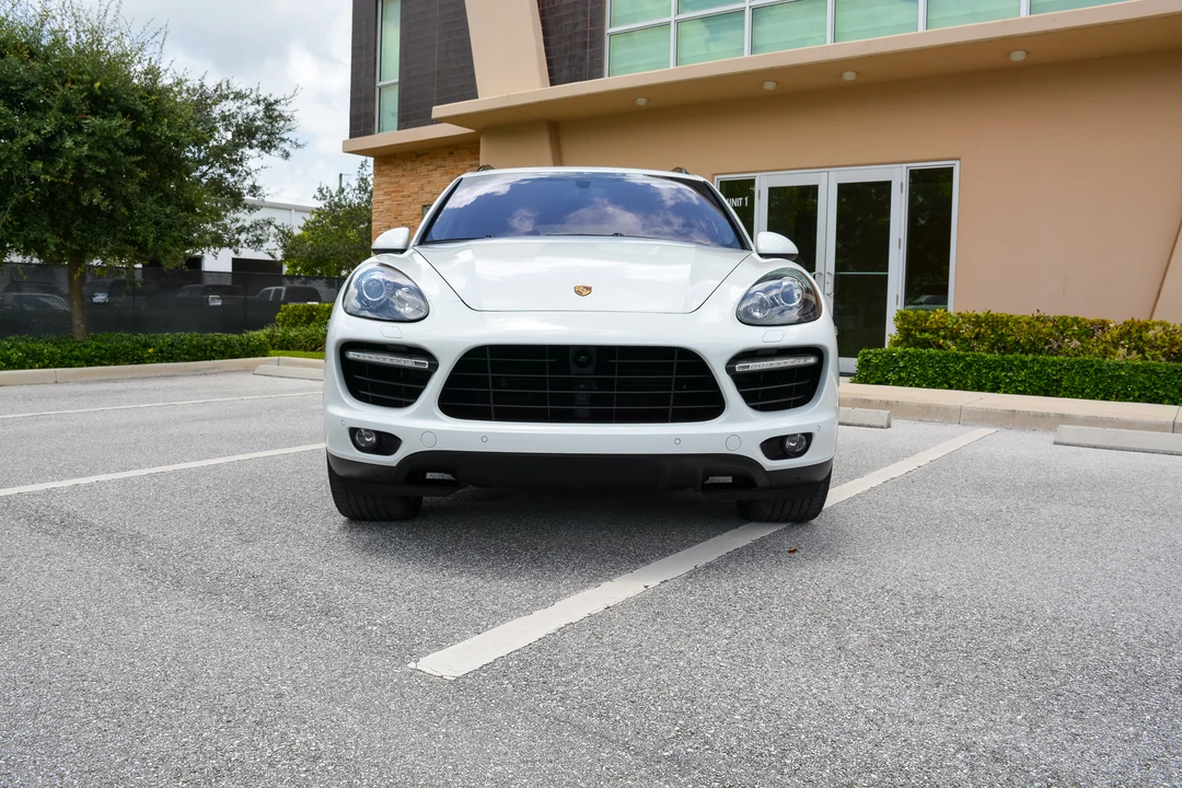2013 Porsche 958 Cayenne Turbo - Image 4 of 31