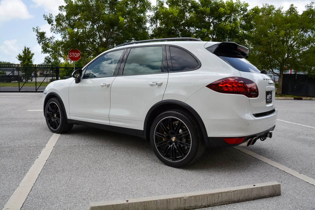 2013 Porsche 958 Cayenne Turbo - Image 7 of 31