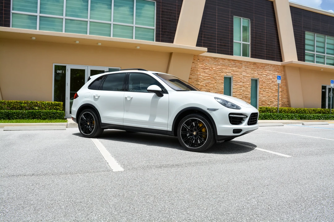 2013 Porsche 958 Cayenne Turbo - Image 11 of 31