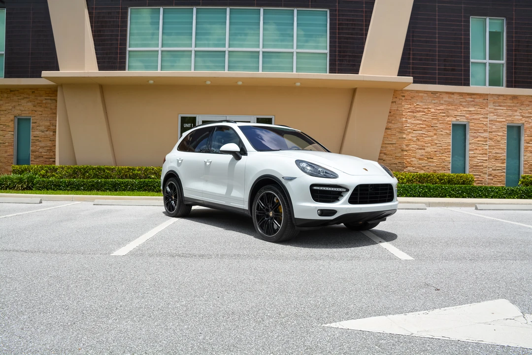2013 Porsche 958 Cayenne Turbo - Image 12 of 31