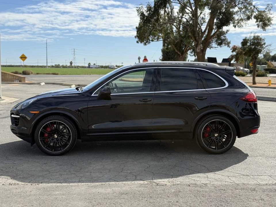 2013 Porsche 958 Cayenne Turbo - Image 5 of 31