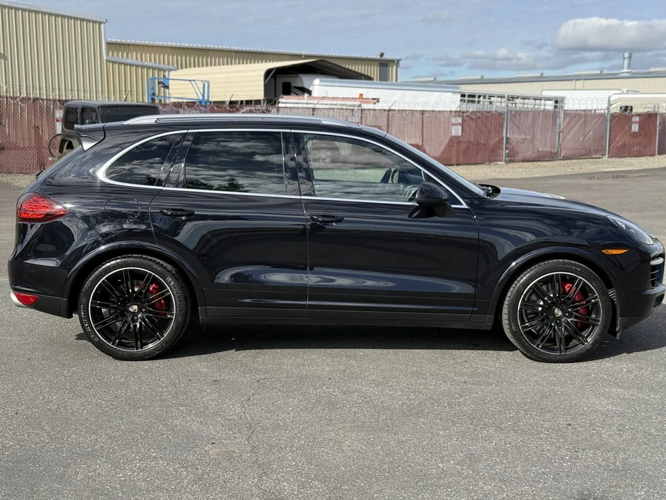 2013 Porsche 958 Cayenne Turbo - Image 9 of 31