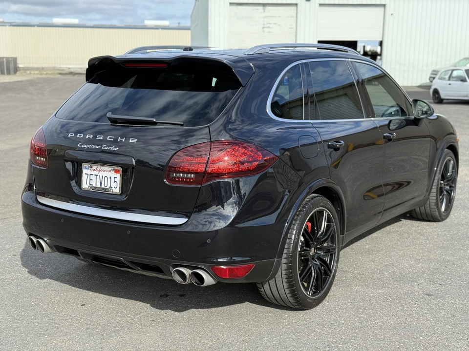 2013 Porsche 958 Cayenne Turbo - Image 8 of 31