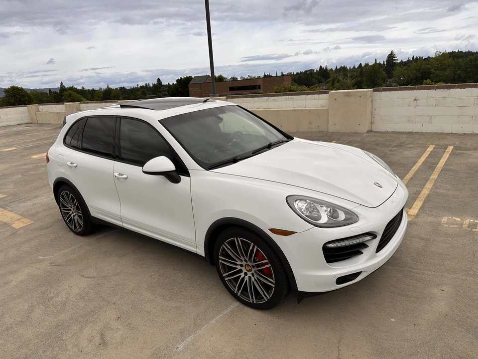 2013 Porsche 958 Cayenne Turbo - Image 29 of 31