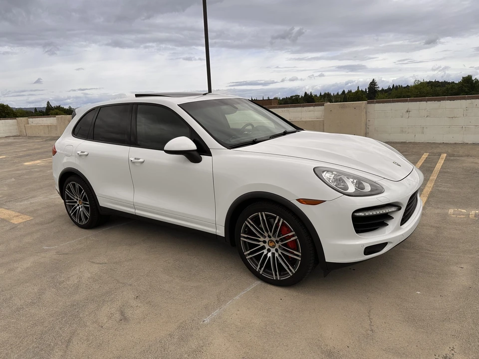 2013 Porsche 958 Cayenne Turbo - Image 25 of 31