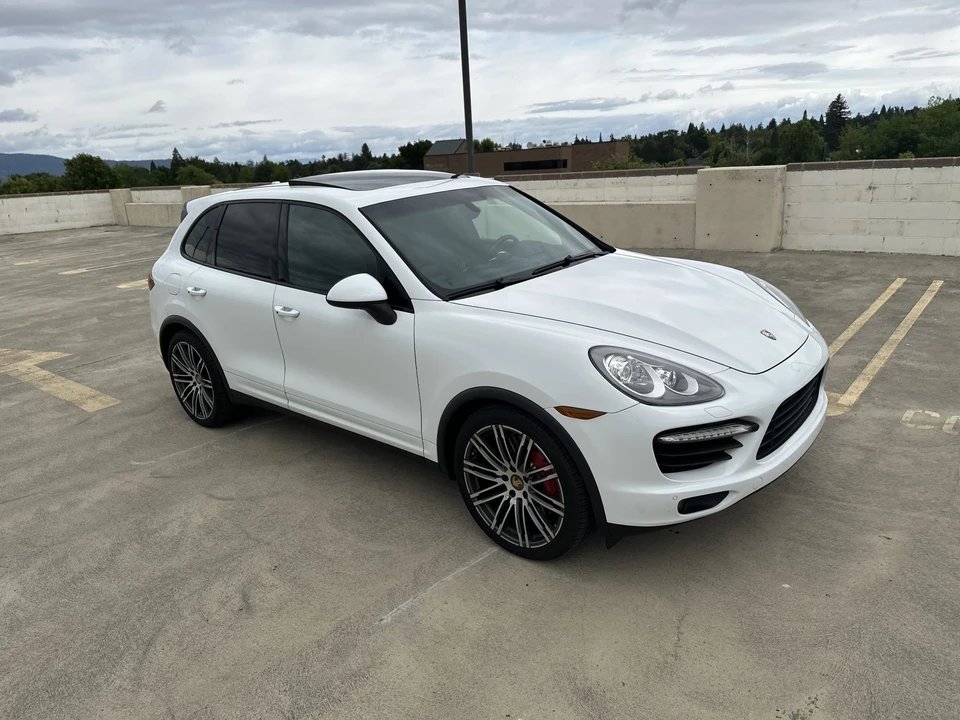 2013 Porsche 958 Cayenne Turbo - Image 24 of 31