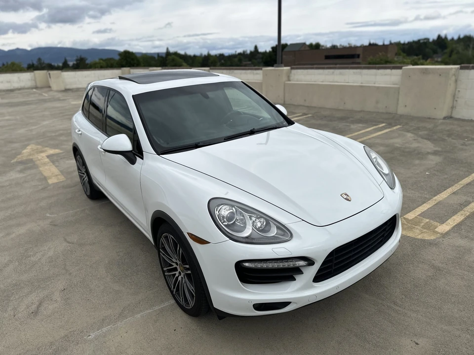2013 Porsche 958 Cayenne Turbo - Image 16 of 31